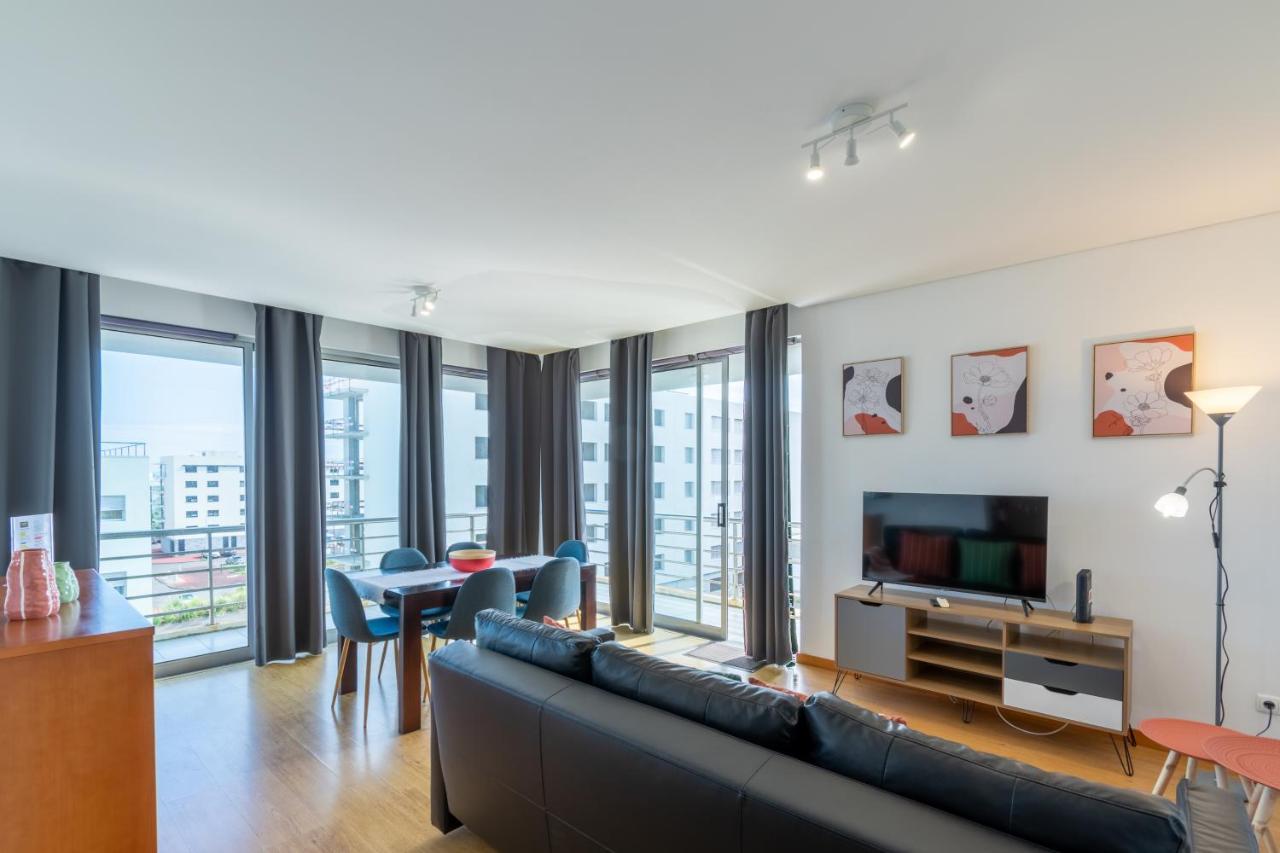 Atlantic West Town Apartment Понта Делгада Екстериор снимка