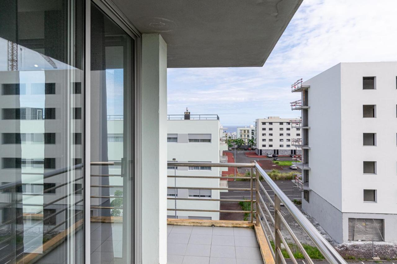 Atlantic West Town Apartment Понта Делгада Екстериор снимка