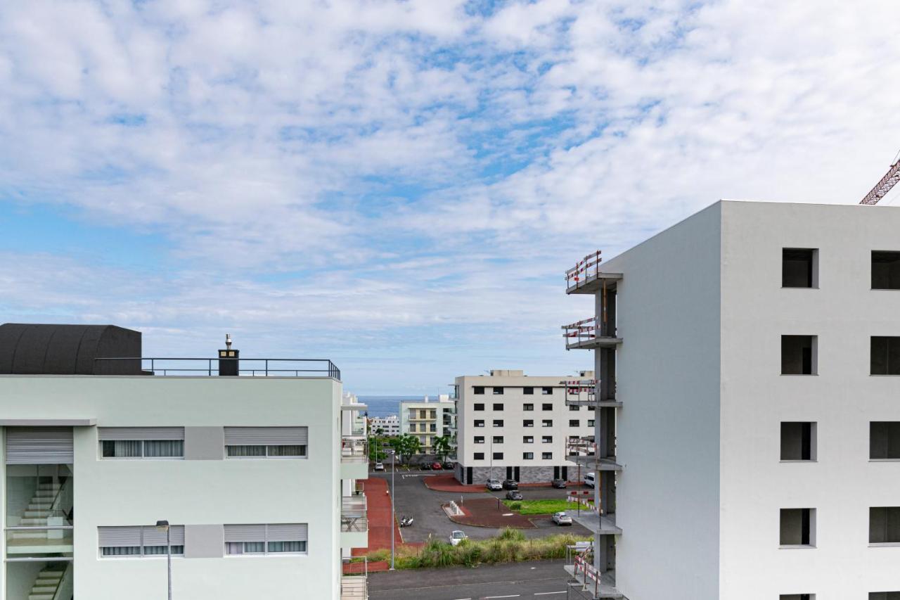 Atlantic West Town Apartment Понта Делгада Екстериор снимка